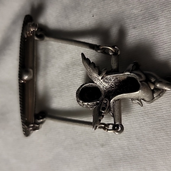 Pewter Angel JJ Brooch - Picture 4 of 4